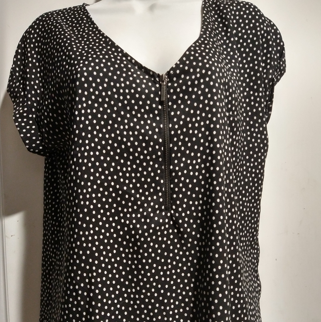 Woman Blouse Size M/Vylette